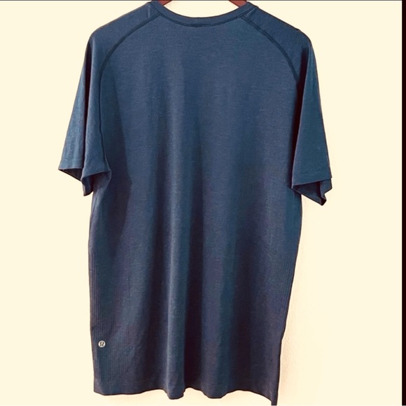 🍋LIKE NEW Lululemon Swiftly tech short sleeve tee - Picture 1 of 6